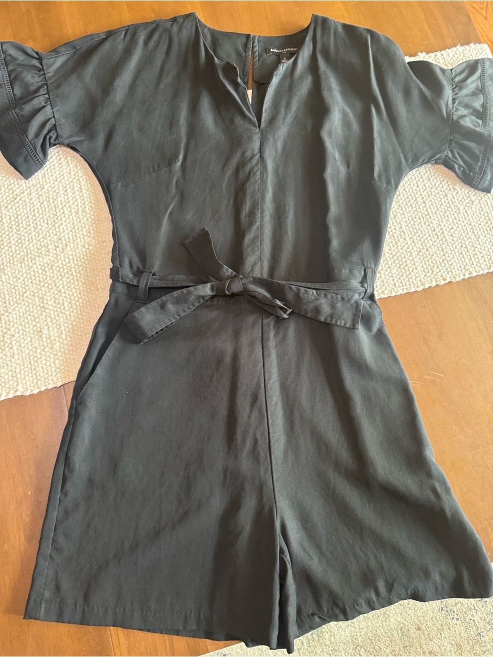 Banana Republic Short Sleeve Romper